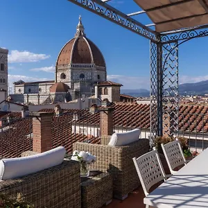 la-terrazza-1.it-tuscanyhotel.com/